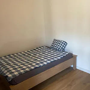 Lovely 1 Private Bedroom With Garden View Accommodatie bij particulieren Rotterdam